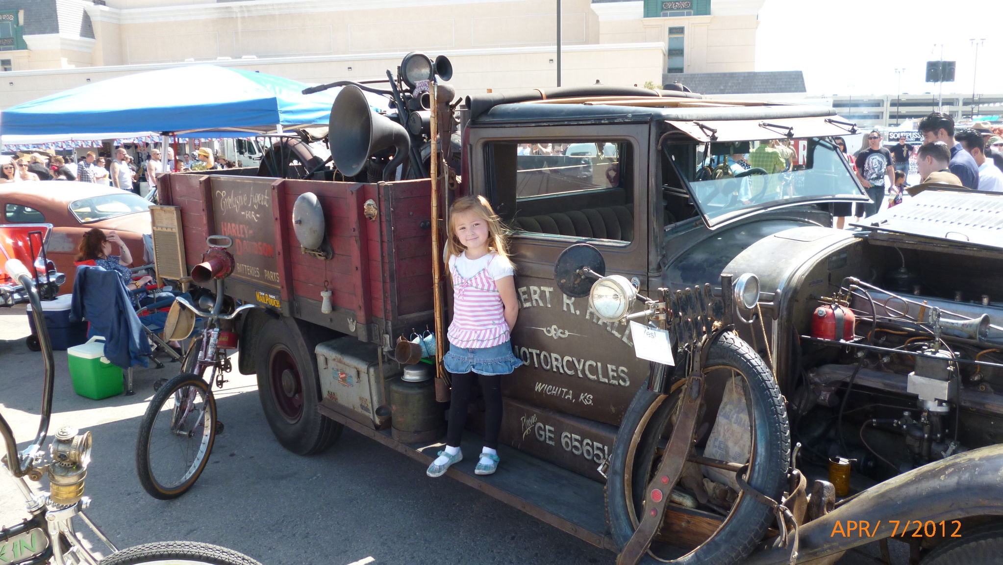 Viva_Las_Vegas_Rockabilly_Car_Show_2012_282229.JPG