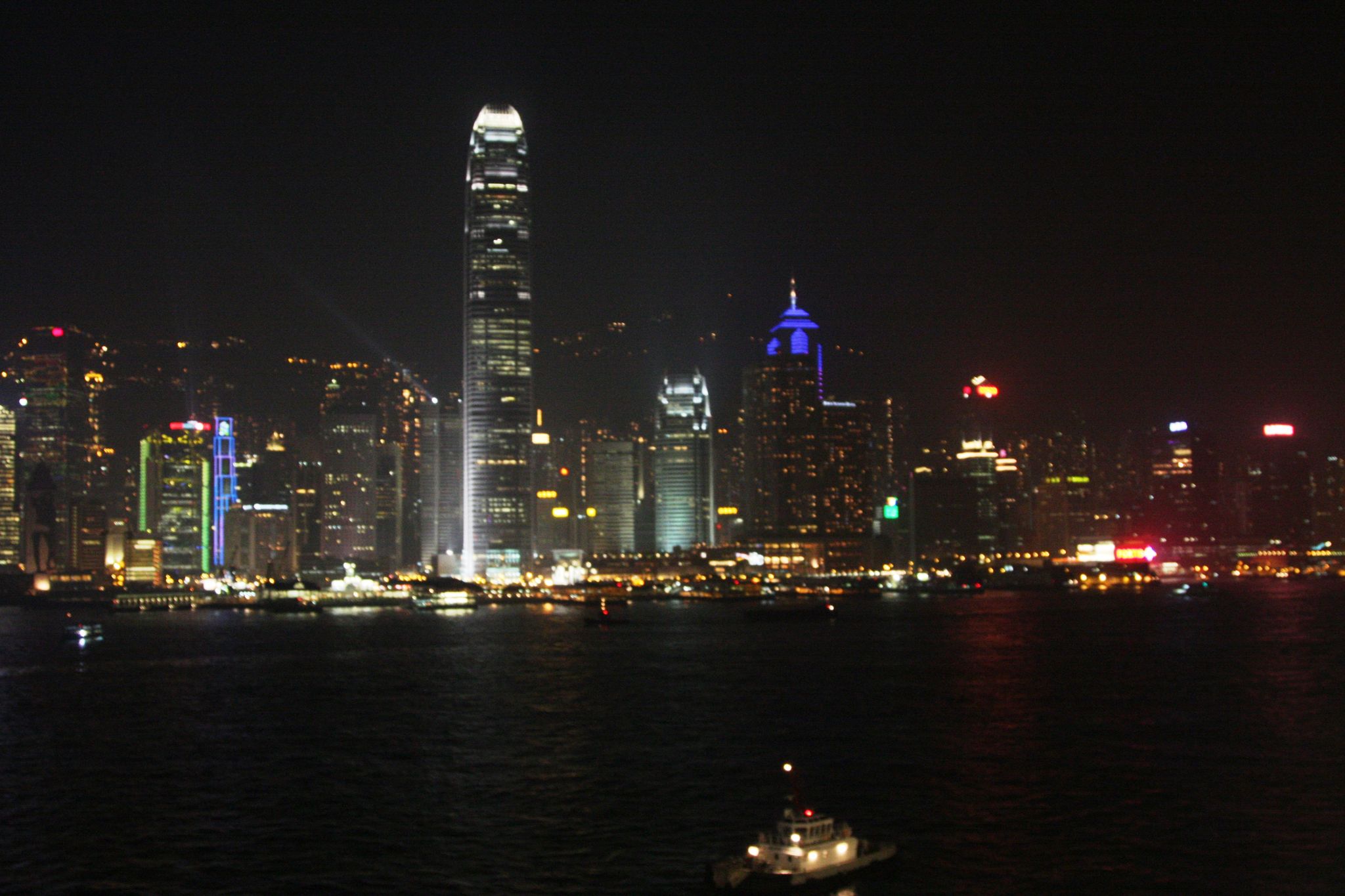 HKSailaway3.JPG